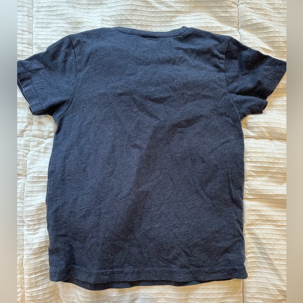 Unisex Kavio Tee, size 4T - Picture 3 of 3